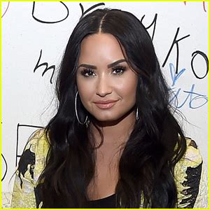 leaked snapchat nude|Demi Lovato’s nude photos leak after her Snapchat is hacked